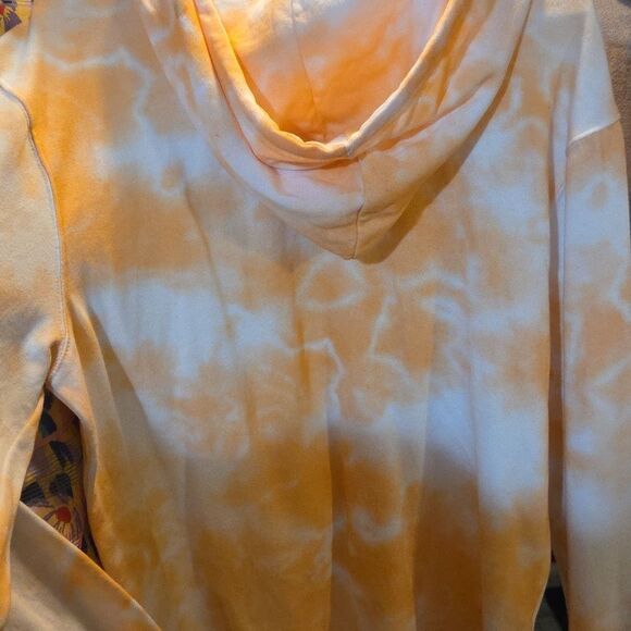 Spooky Lilo & Stich Sweatshirt - Picture 2 of 5